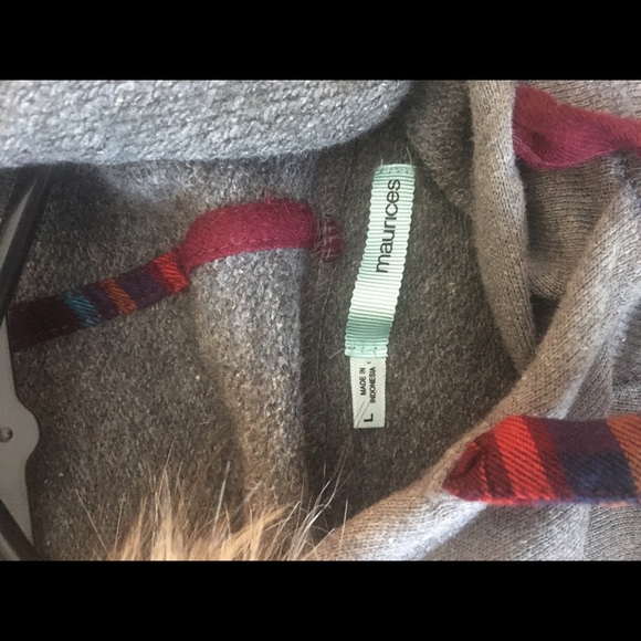 Maurices fur hooded sweatshirt - Picture 3 of 5